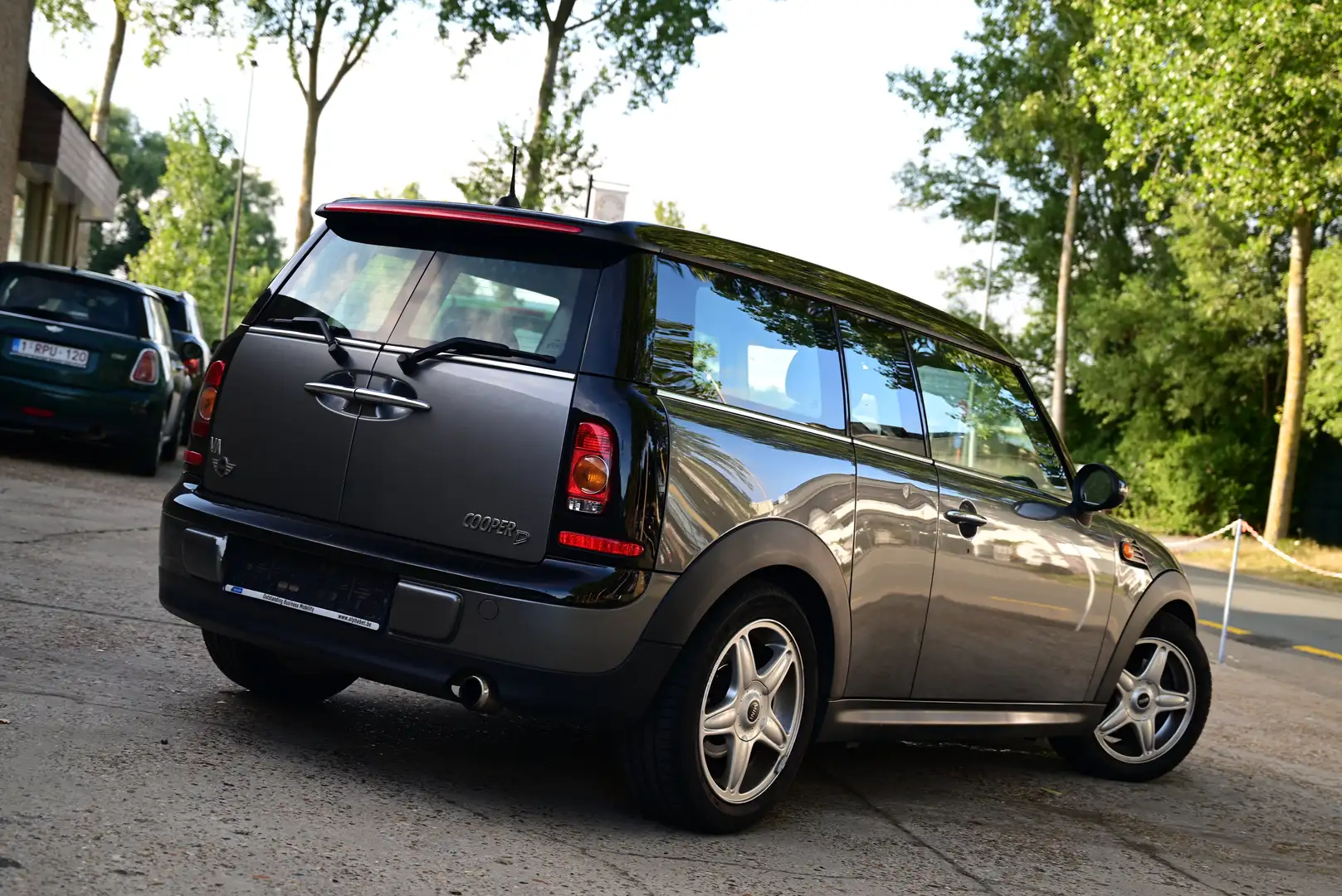 MINI Cooper D Clubman LEATHER / ONLY B2B / EXPORT / PDC Grijs - 2