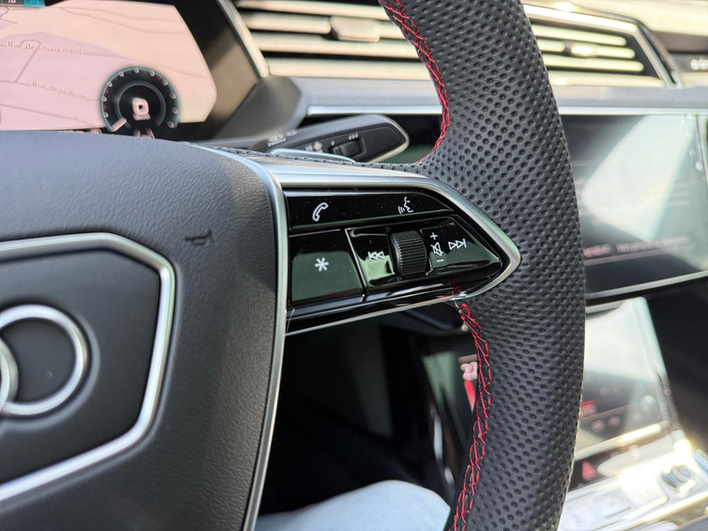 Audi Q8 e-tron Sportback Audi Q8 Sportback e-tron Competition 55 e-tron quattro 300,00 kW — photo 14