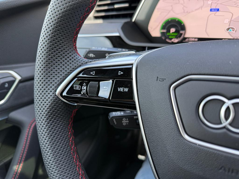 Audi Q8 e-tron Sportback Audi Q8 Sportback e-tron Competition 55 e-tron quattro 300,00 kW — photo 13