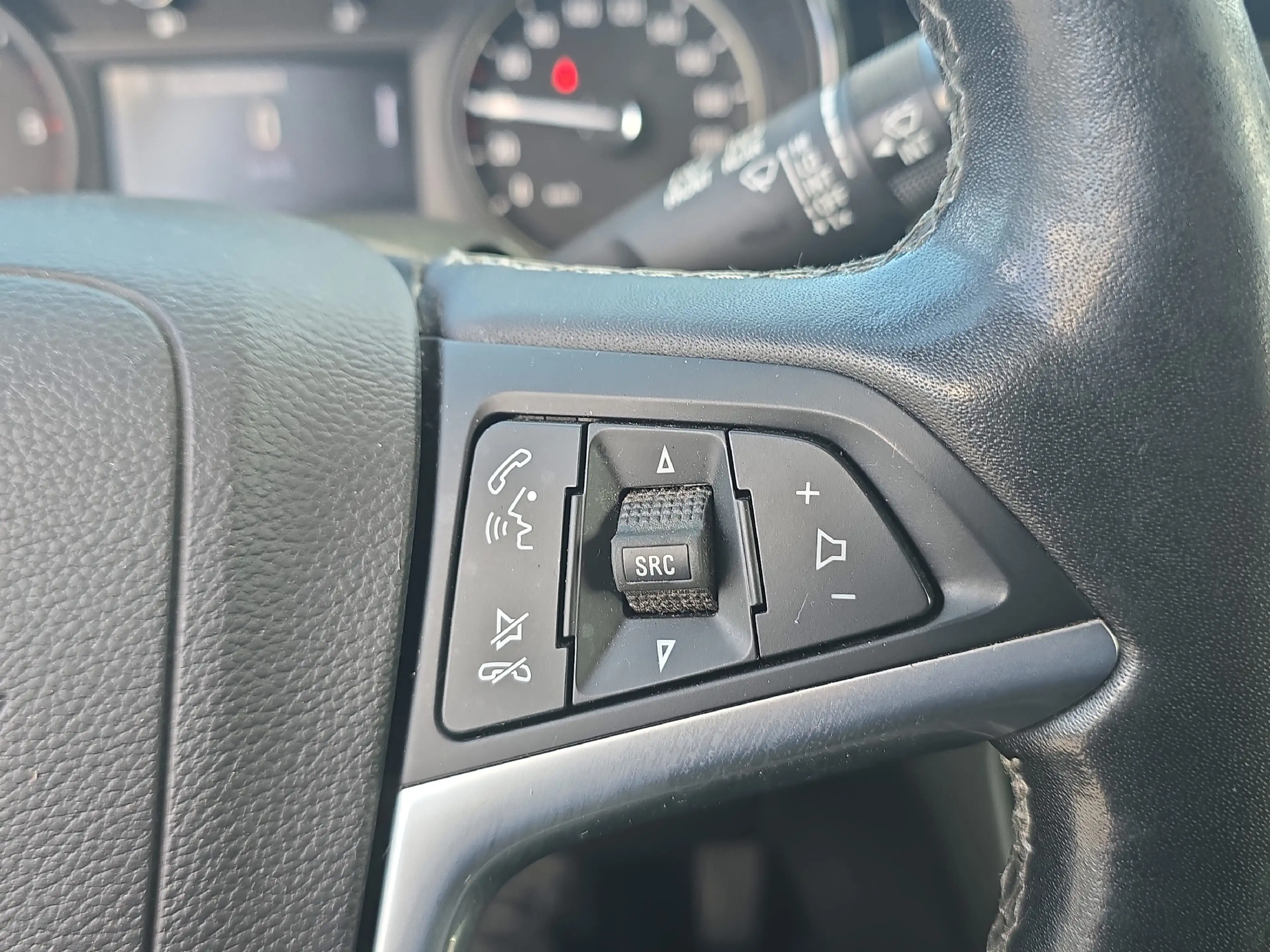 Opel Mokka X 1.6 D Innovation **Anhängerkupplung** — photo 13
