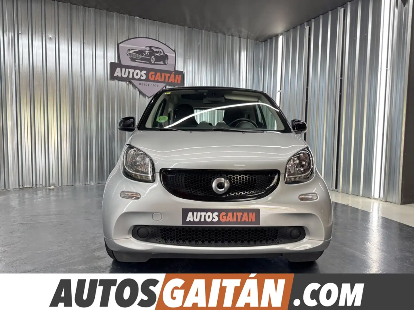 smart forTwo Coupé 52 Prime Plateado - 2