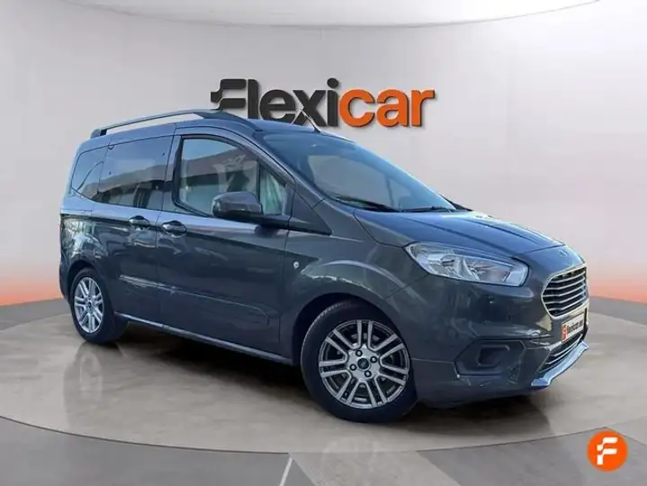 Ford Transit Courier 2020, foto 29
