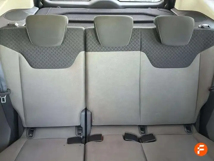 Ford Transit Courier 2020, foto 32