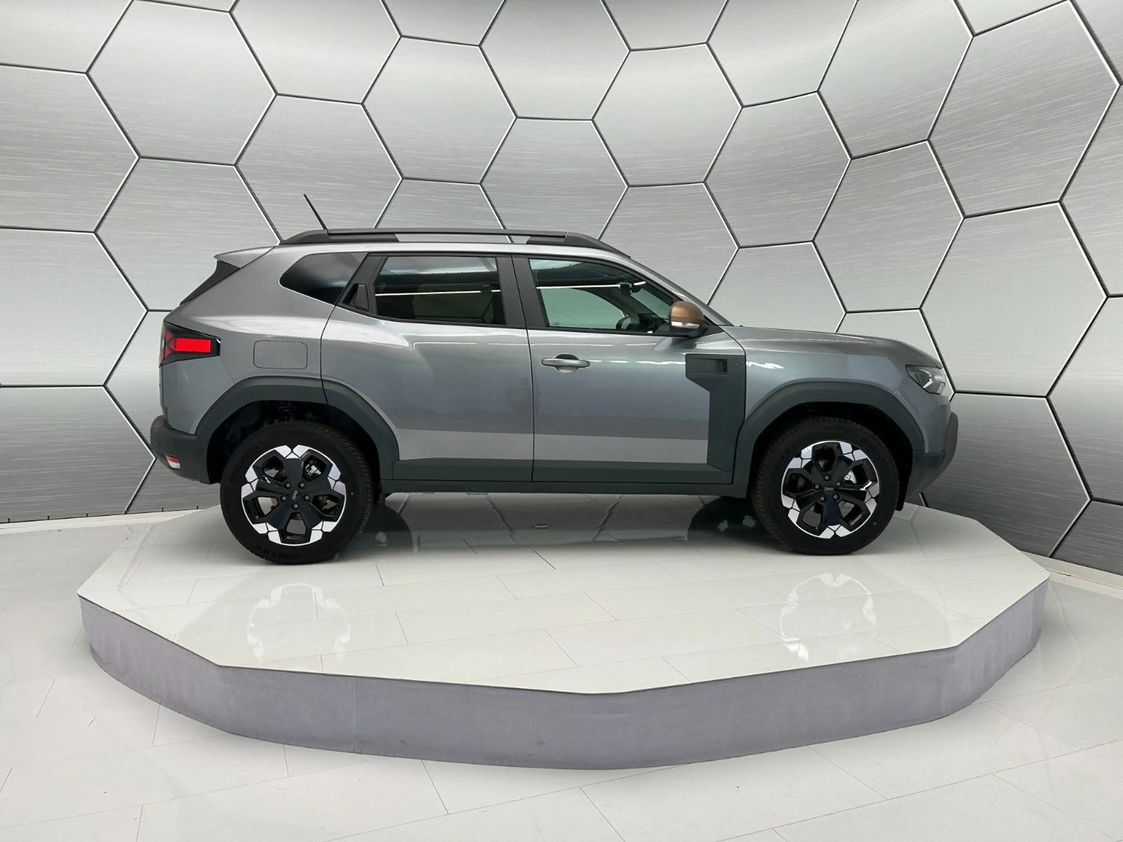 Dacia Duster Extreme hybrid 155 Winter-Plus/City — photo 7