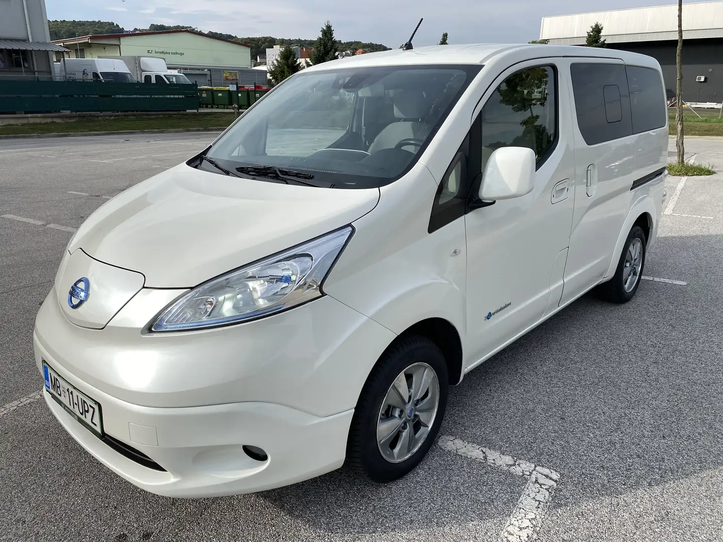 Nissan E-NV200 e-NV200 Evalia 24kWh Tekna Tekna (mit Batterie) Blanc - 1