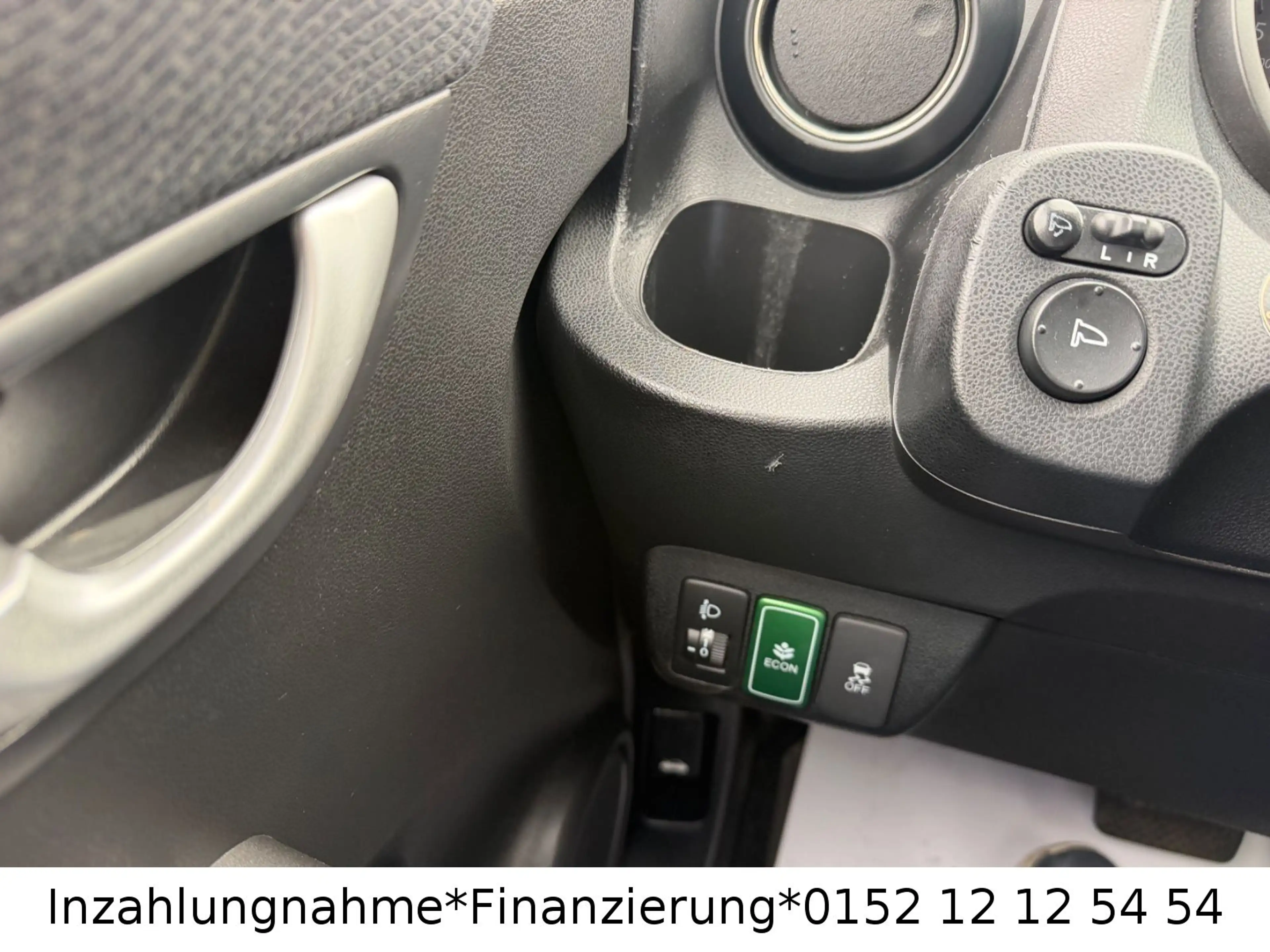 Honda Jazz 1.3 Hybrid Comfort — photo 11