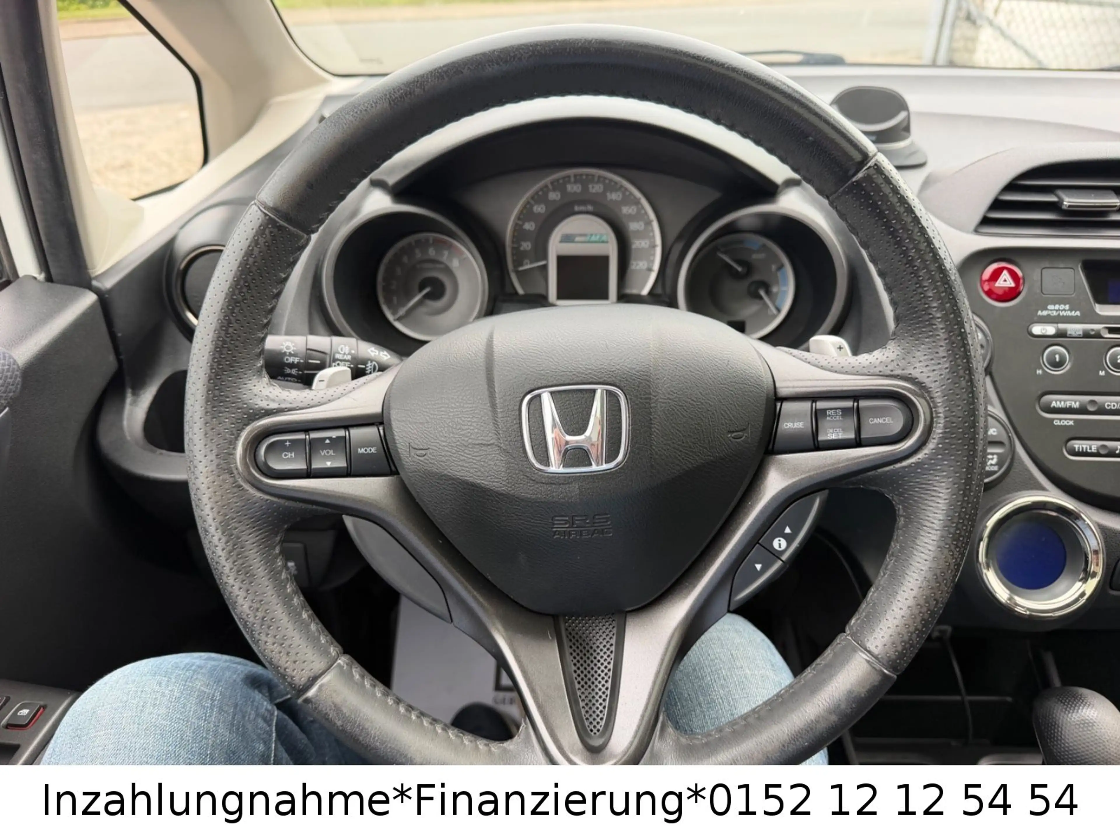 Honda Jazz 1.3 Hybrid Comfort — photo 12