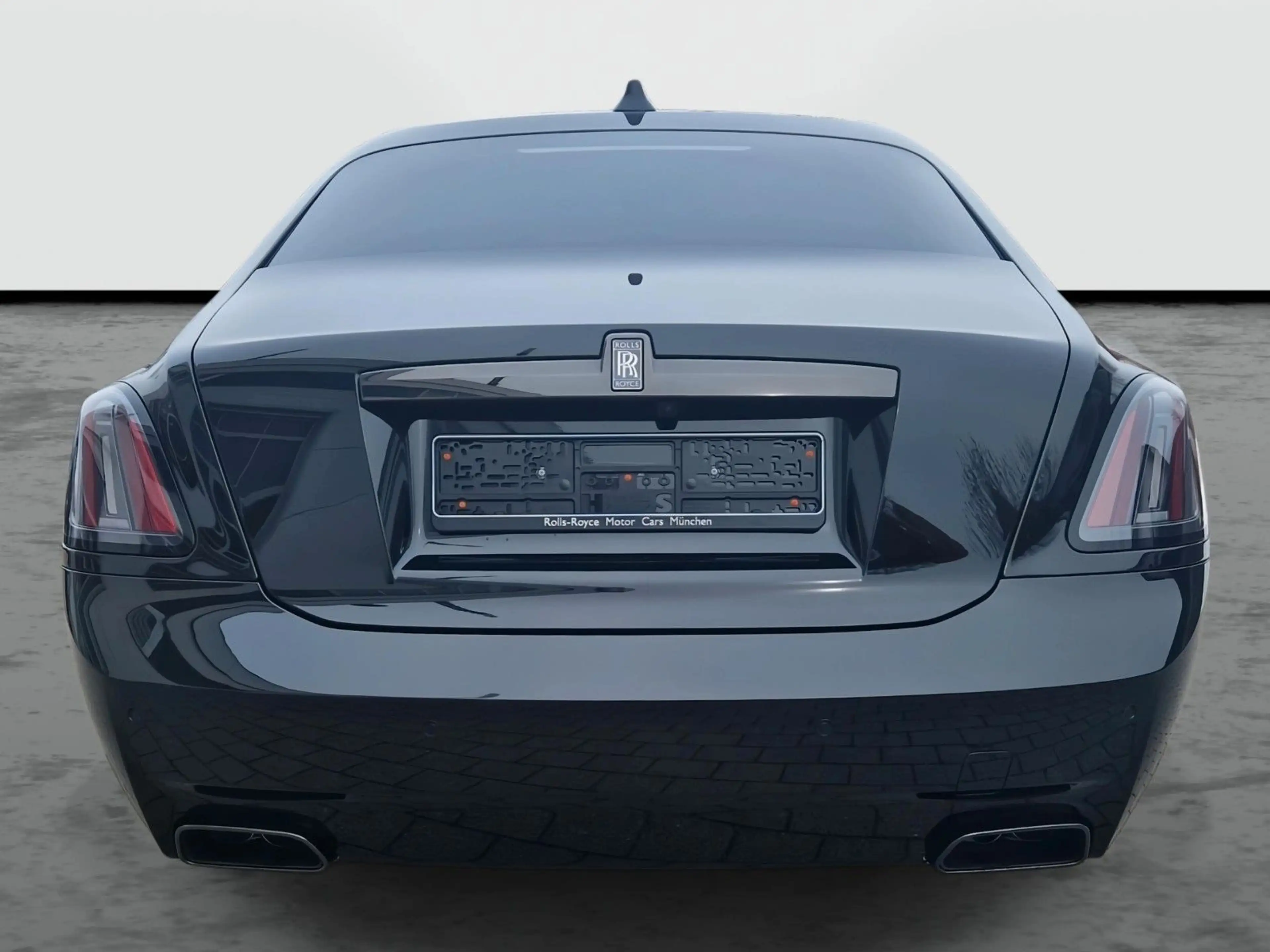 Rolls-Royce Ghost Black Badge — photo 6