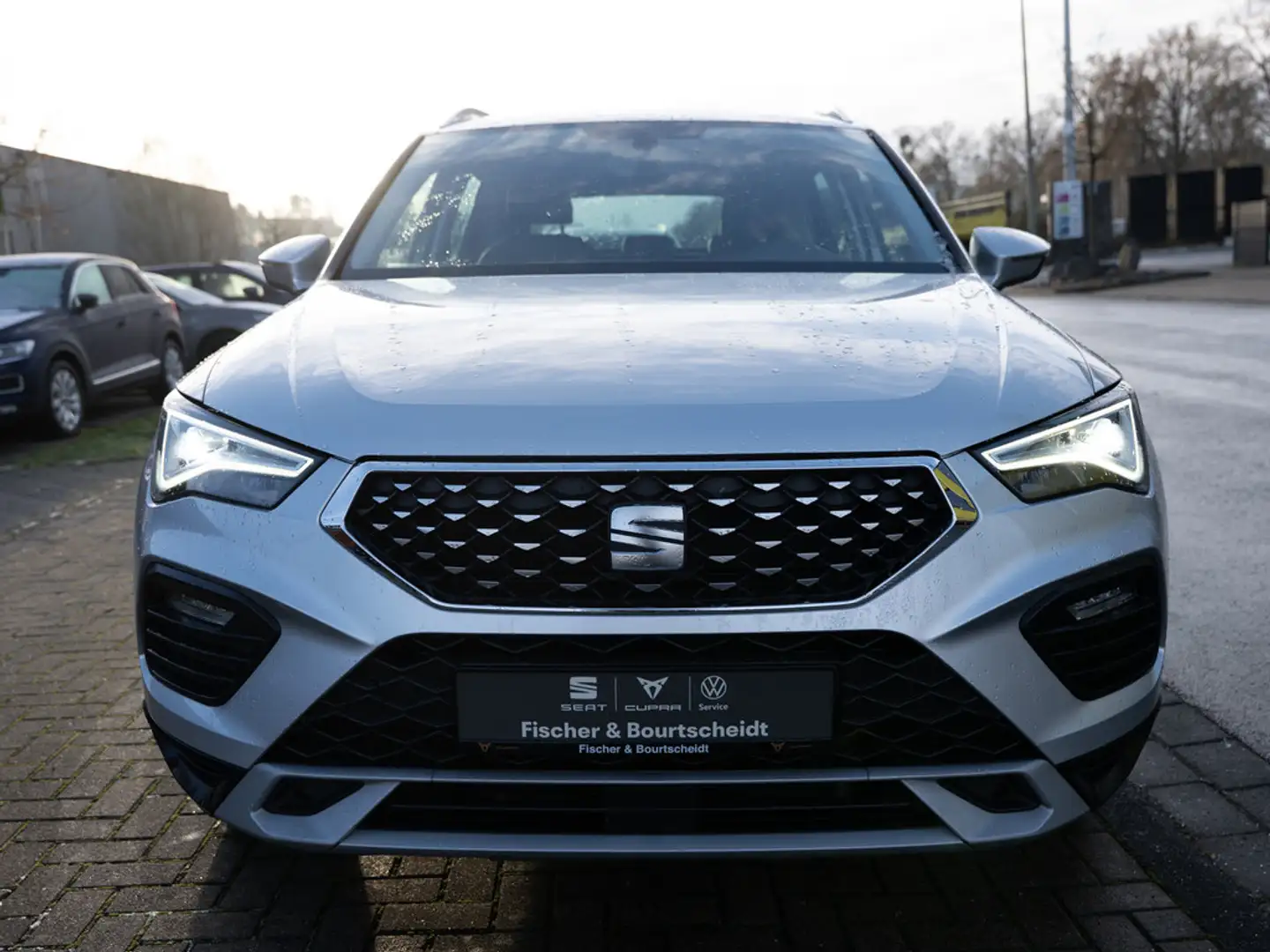 SEAT Ateca 2.0 TDI Xperience 4Drive DSG KAM LED AP Plateado - 2