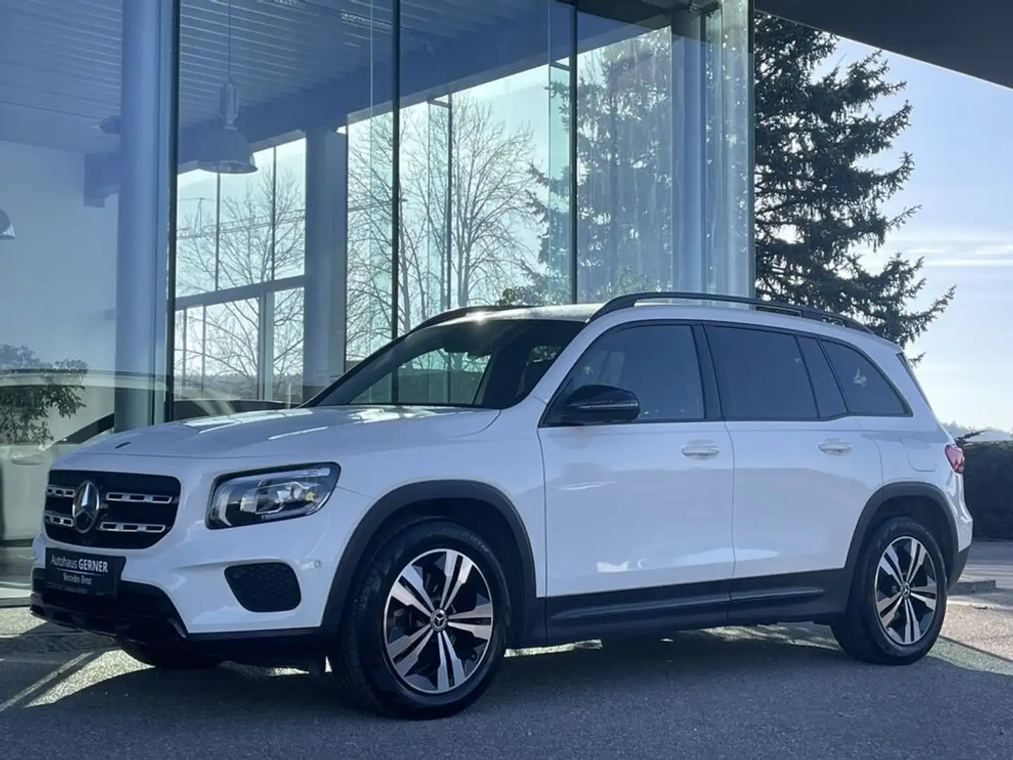 Mercedes-Benz GLB 180 d*Night-Paket*Rückfahrkamera* Blanc - 1