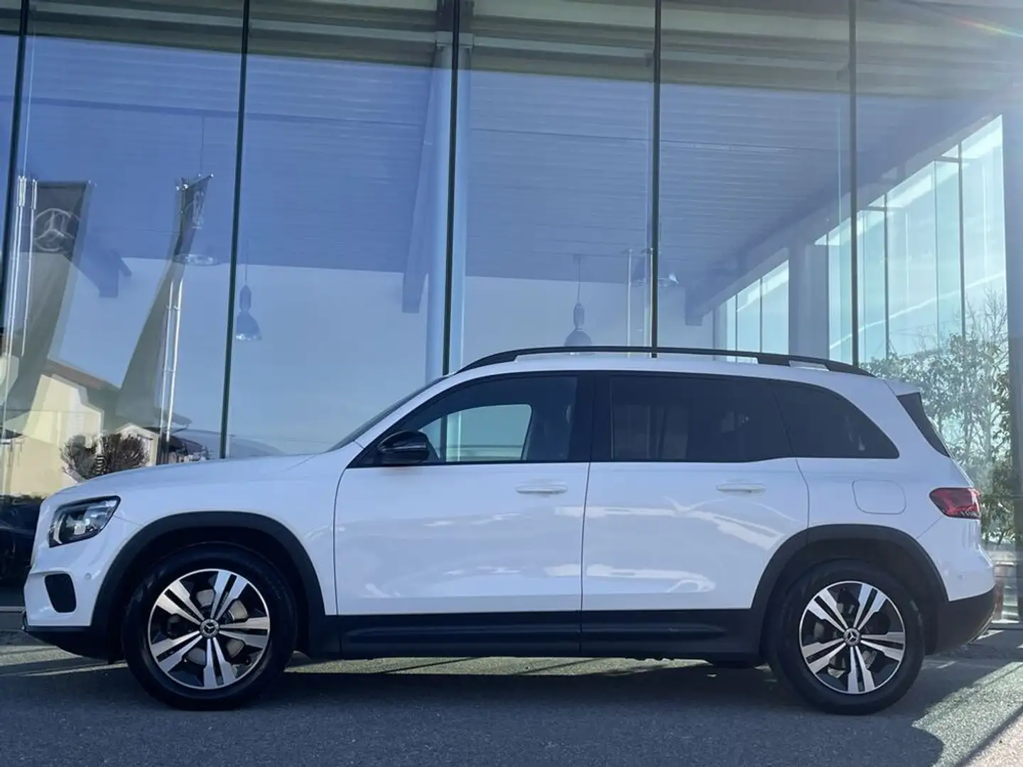 Mercedes-Benz GLB 180 d*Night-Paket*Rückfahrkamera* Wit - 2