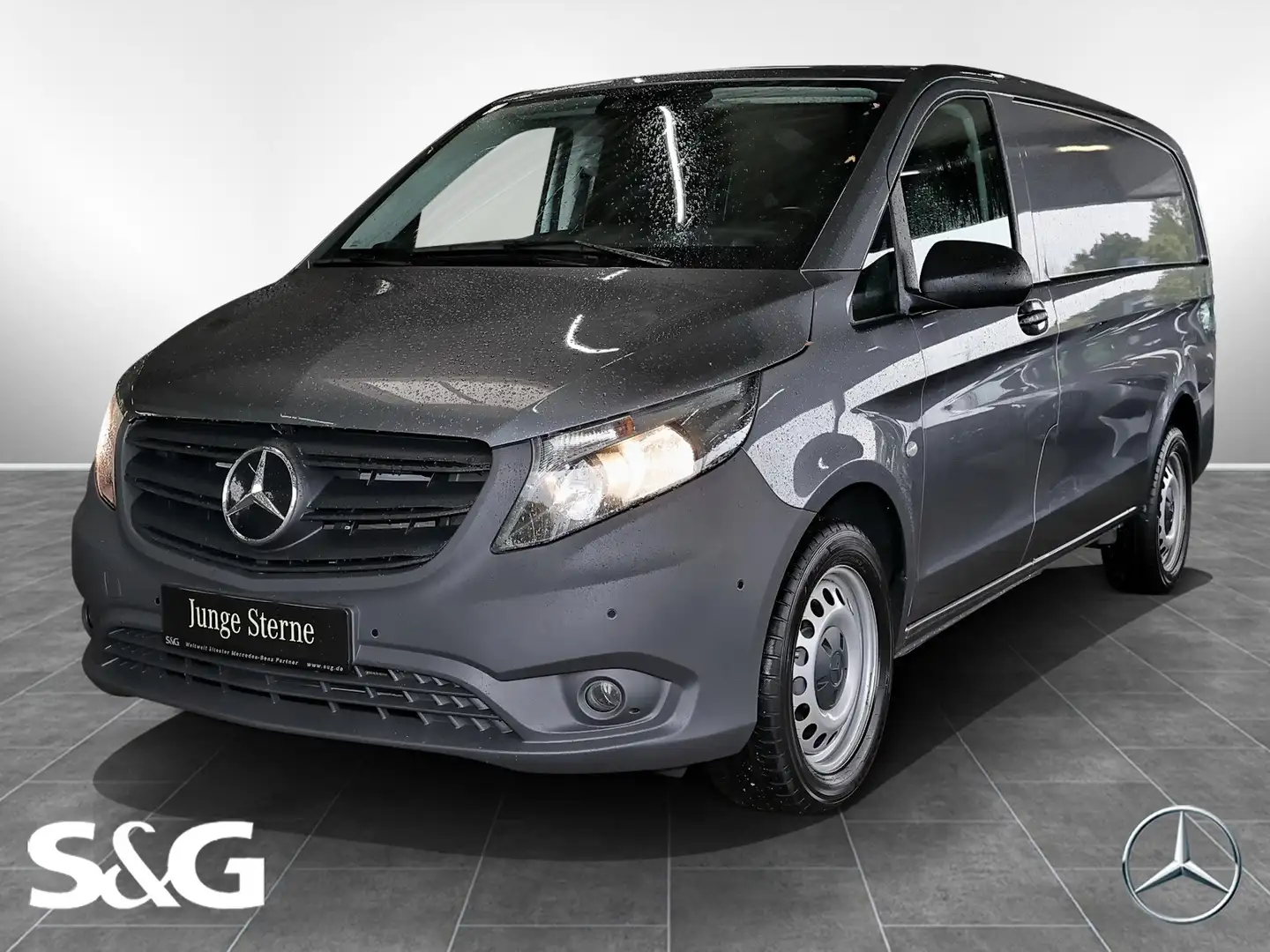 Mercedes-Benz Vito 114 CDI Kasten Lang 9G Navi Klima Gris - 1