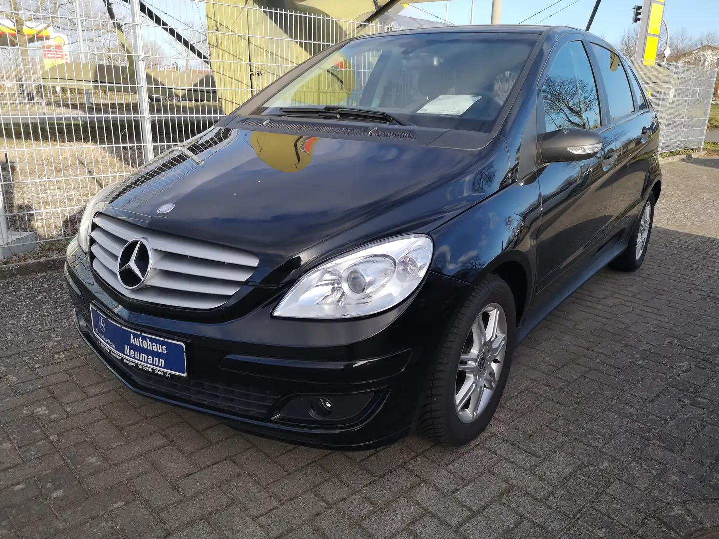Mercedes-Benz B 170 B 170 - Automatik, Sitzheizung, Radio, Tempomat Schwarz - 1