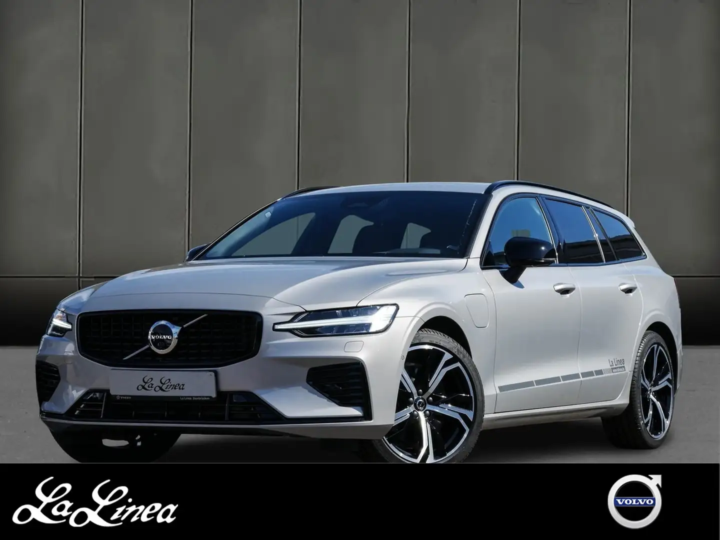 Volvo V60 T6 Plus Dark-Pano/Memory/360 Silber - 1