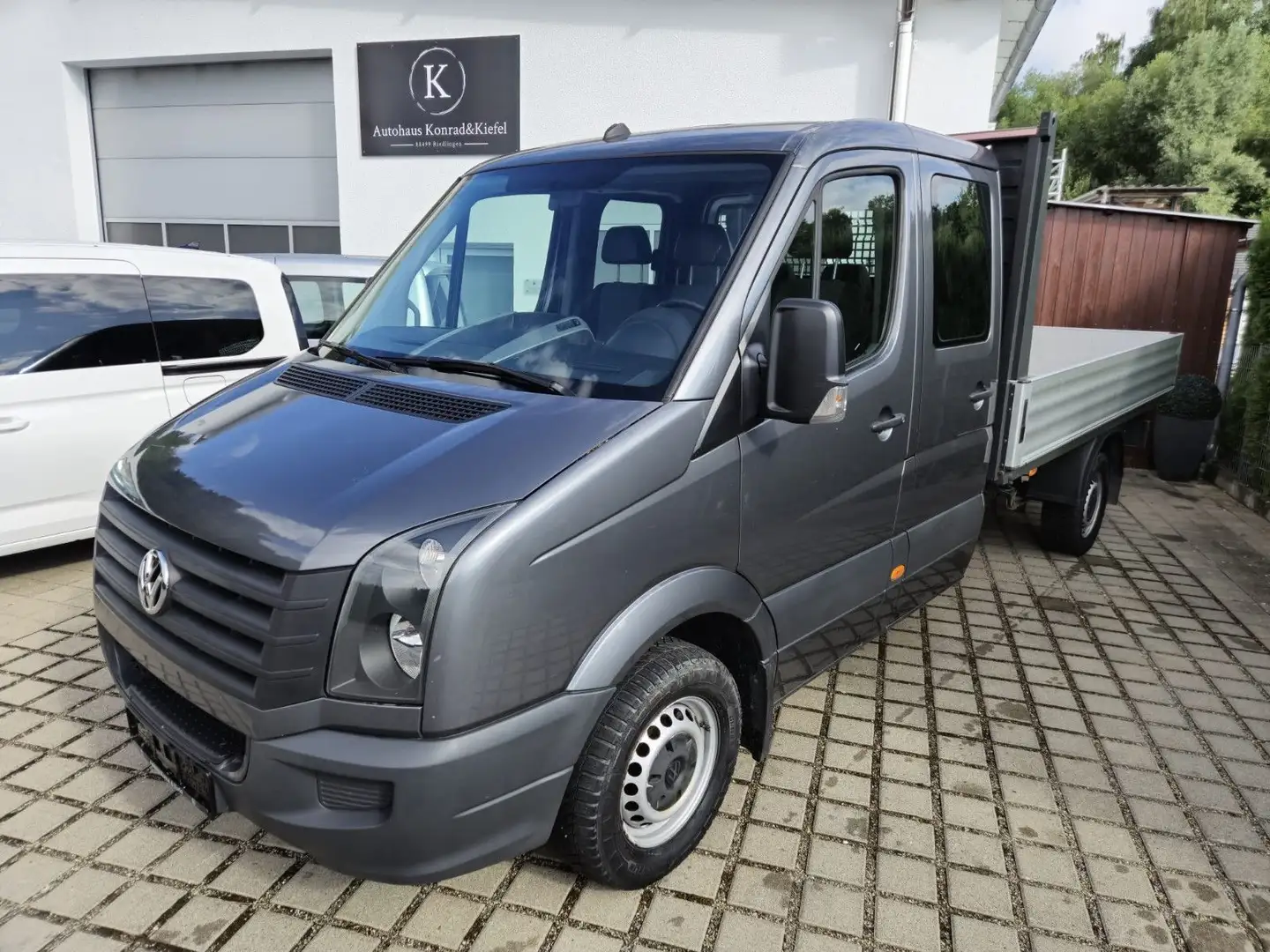 Volkswagen Crafter Pritsche 35 lang L3 Doppelkabine Grau - 1