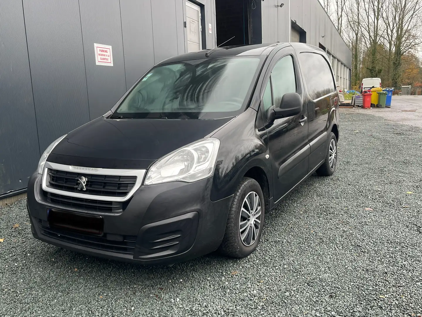 Peugeot Partner Partner Tepee 1.6 BlueHDi Access Schwarz - 2