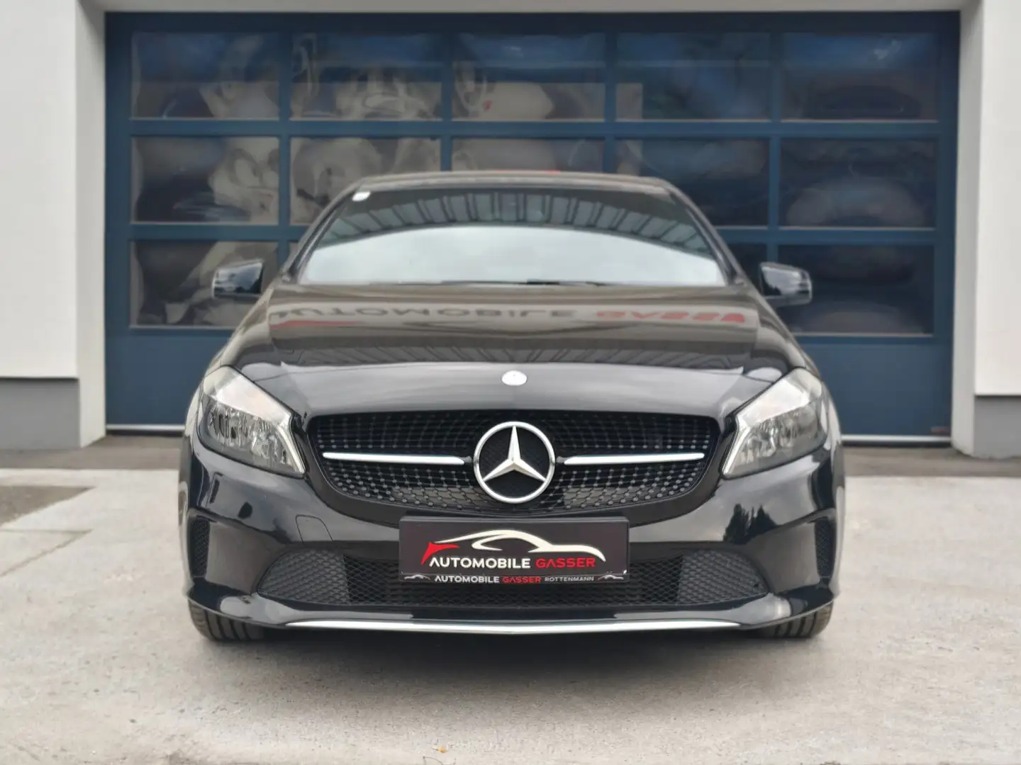 Mercedes-Benz A 180 A 180 CDI / d Blue Efficiency Aut. *AHV*Sitzheiz.* Schwarz - 2