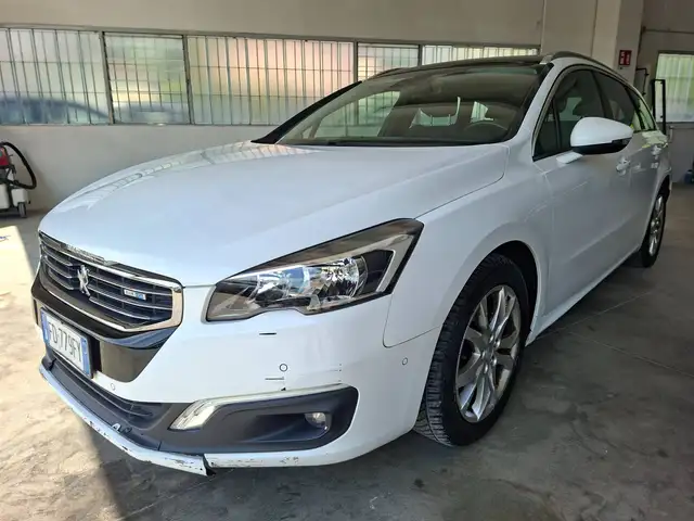 Peugeot 508 1.6 HDI S.W / AUTOMATICO / EURO 6 / DA NEOPATENTATI