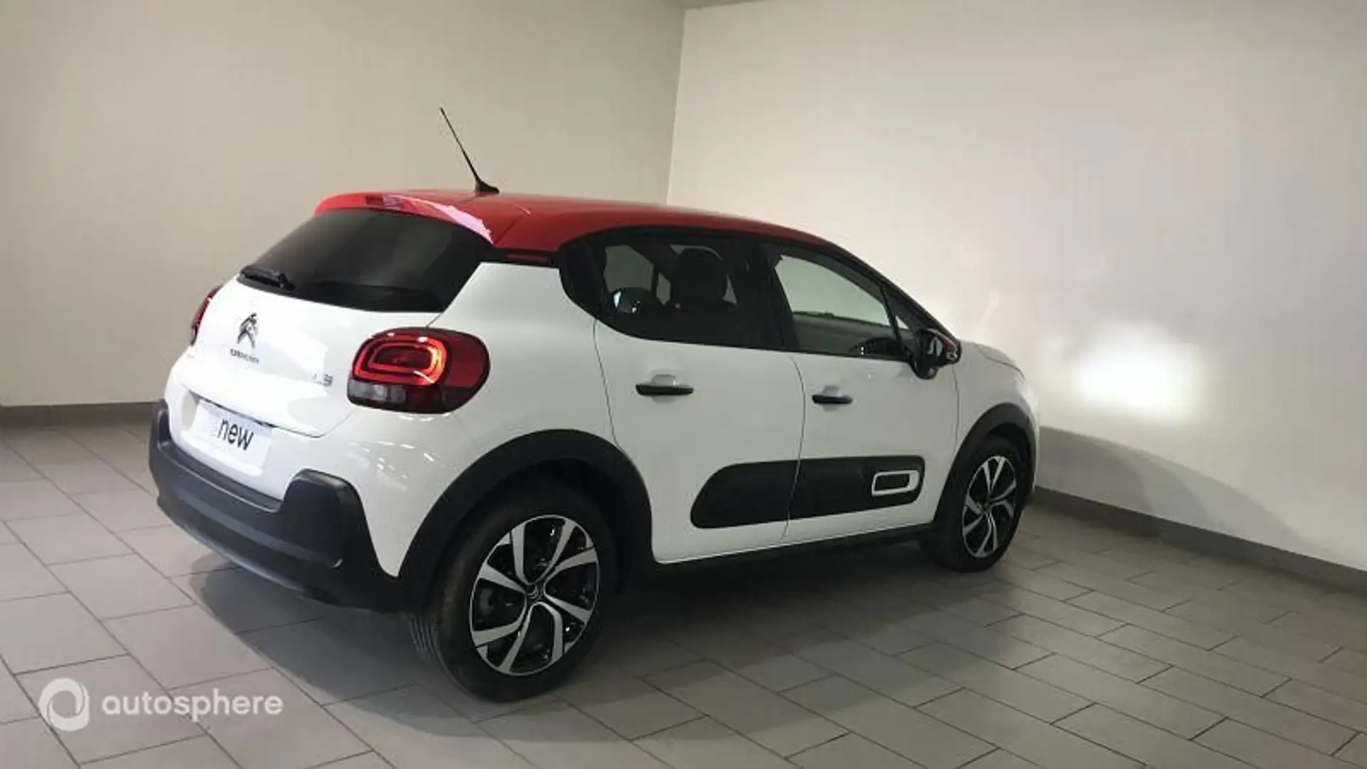 Citroen C3 1.2 PureTech 110ch S\u0026S Shine EAT6 - 2