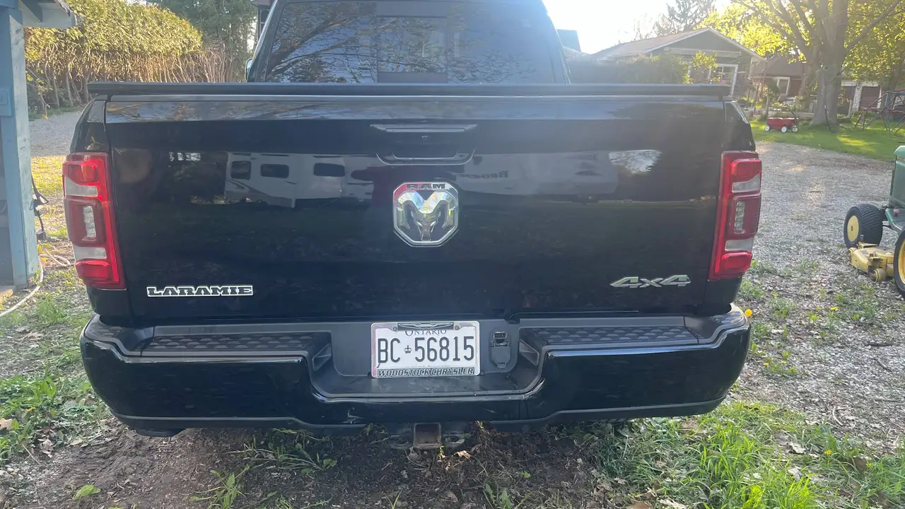 RAM 2500 снимка RAM 2500
