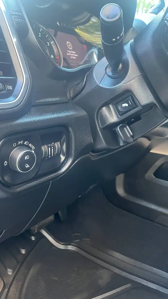 RAM 2500 снимка RAM 2500