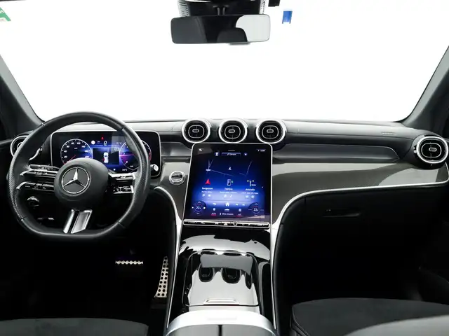 Mercedes-Benz GLC view 9
