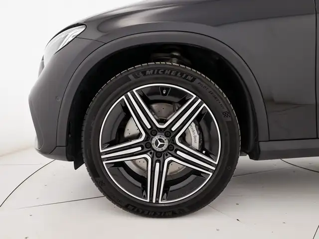 Mercedes-Benz GLC view 7