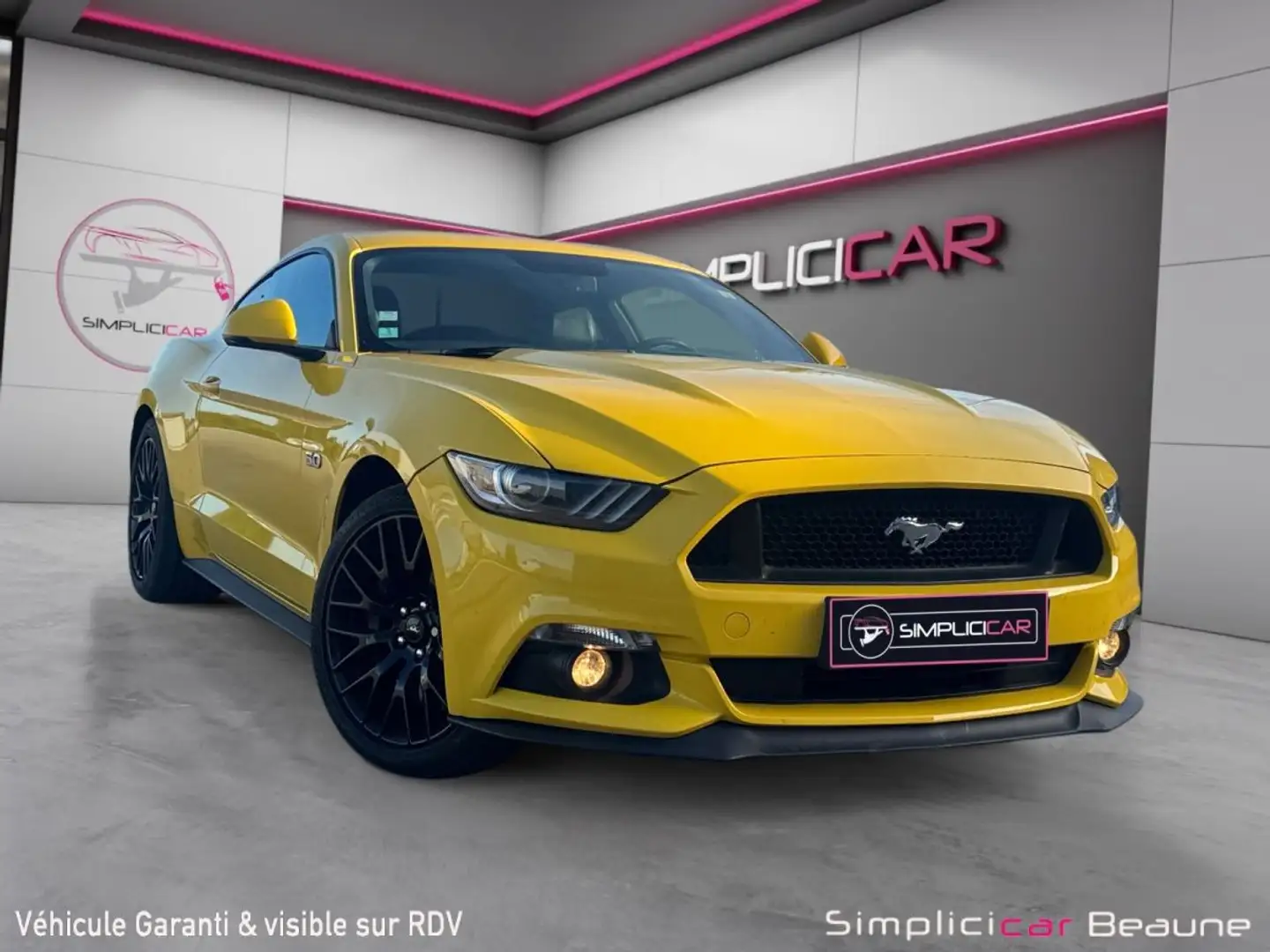 Ford Mustang FASTBACK V8 5.0 421 GT Jaune - 1