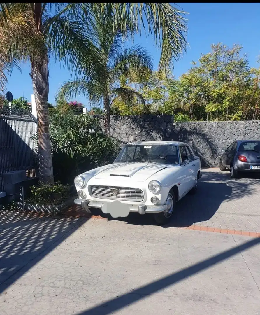 Lancia Flaminia - 1