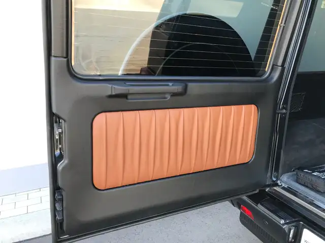 Mercedes-Benz G-Class view 15