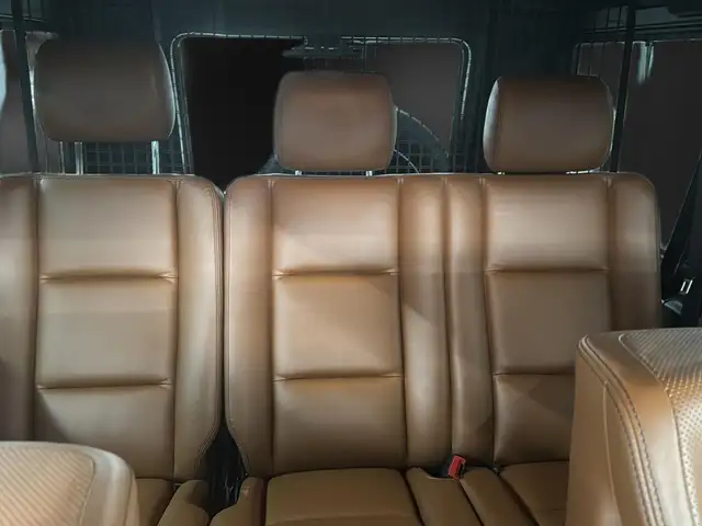Mercedes-Benz G-Class view 13