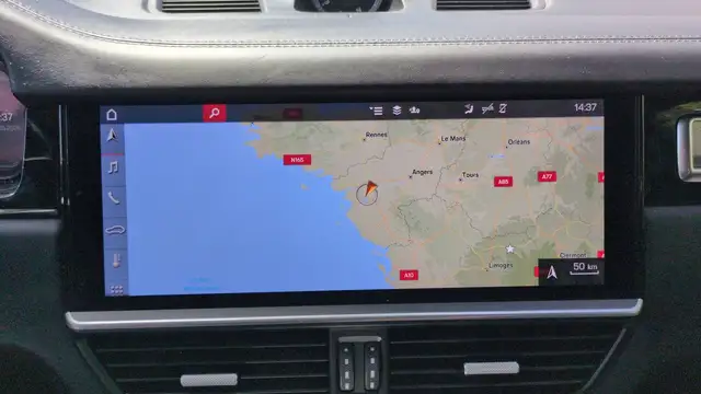 Porsche Cayenne view 23