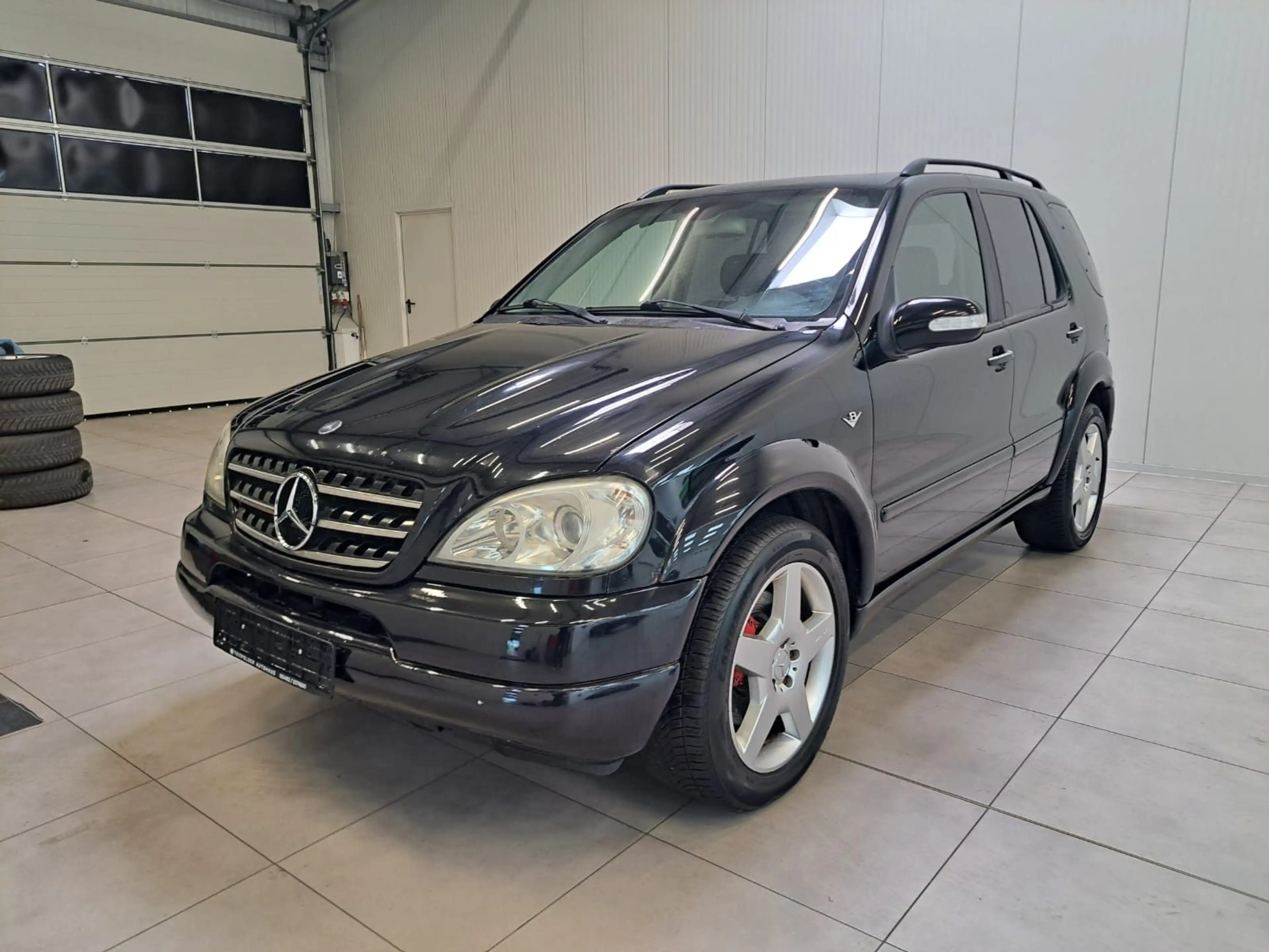 Mercedes-Benz ML 55 AMG / SCHIEBEDACH / LEDER / AHK