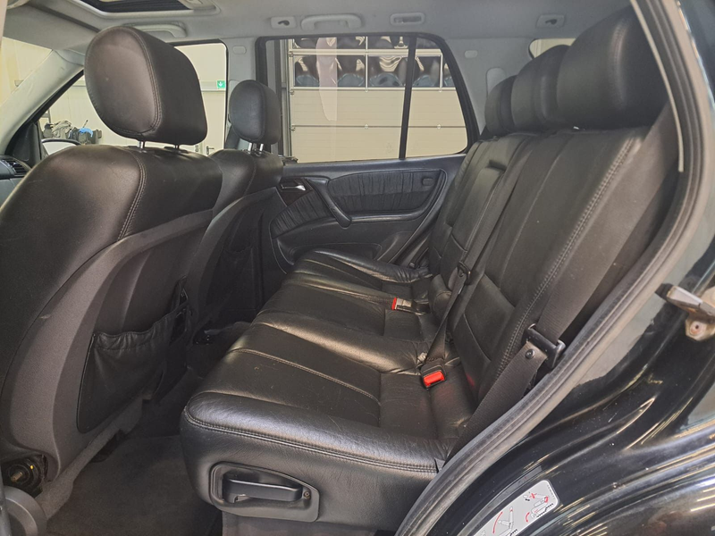Mercedes-Benz ML 55 AMG / SCHIEBEDACH / LEDER / AHK — photo 10