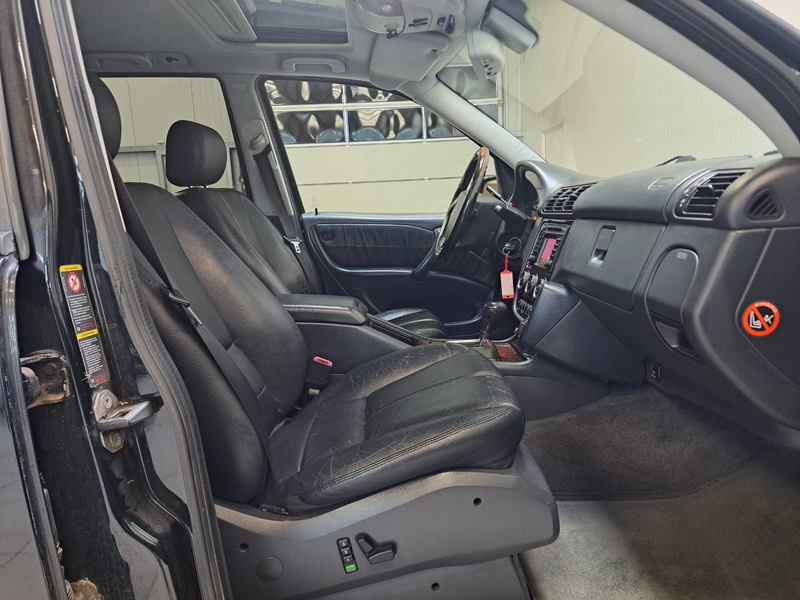 Mercedes-Benz ML 55 AMG / SCHIEBEDACH / LEDER / AHK — photo 12