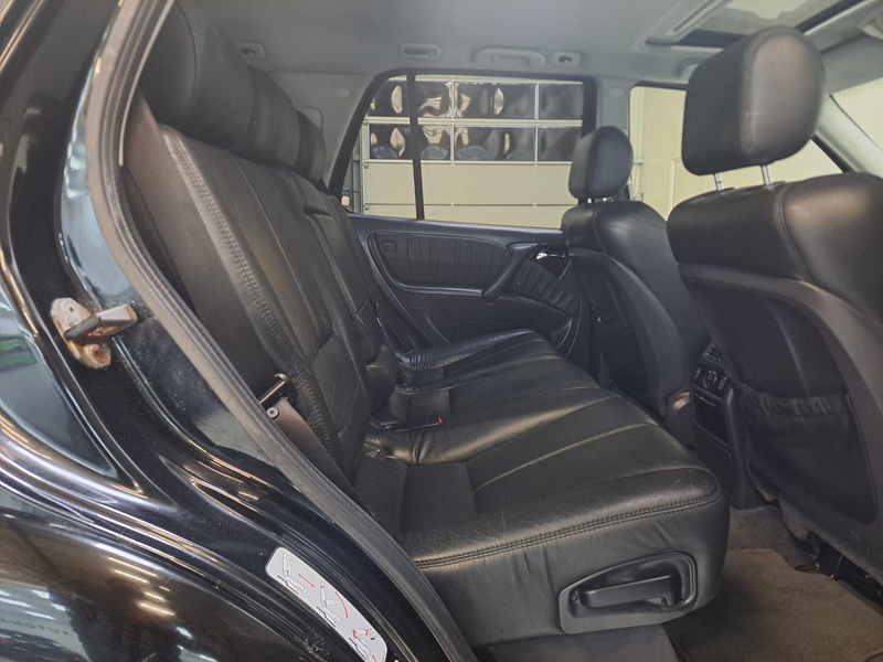 Mercedes-Benz ML 55 AMG / SCHIEBEDACH / LEDER / AHK — photo 11