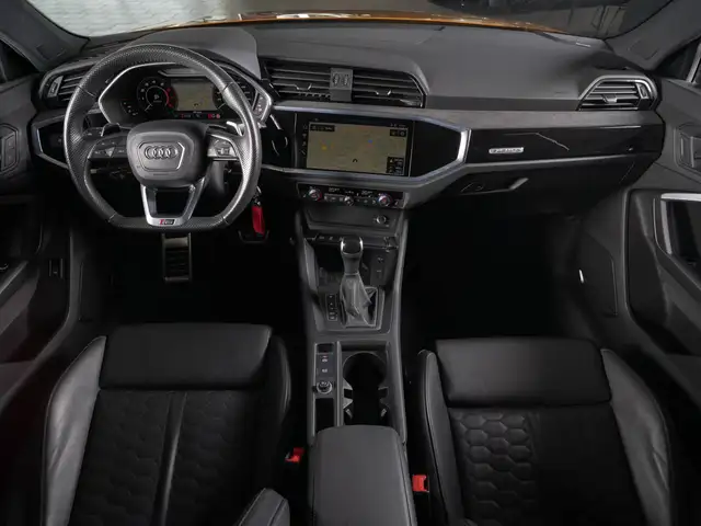 Audi RS Q3 view 13