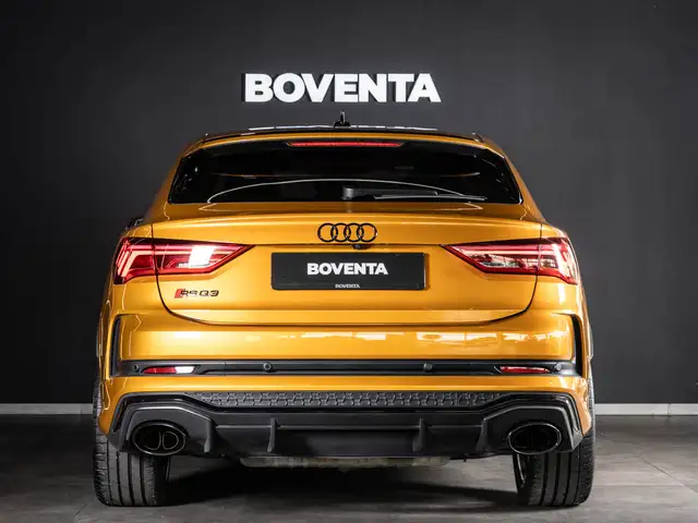 Audi RS Q3 view 9