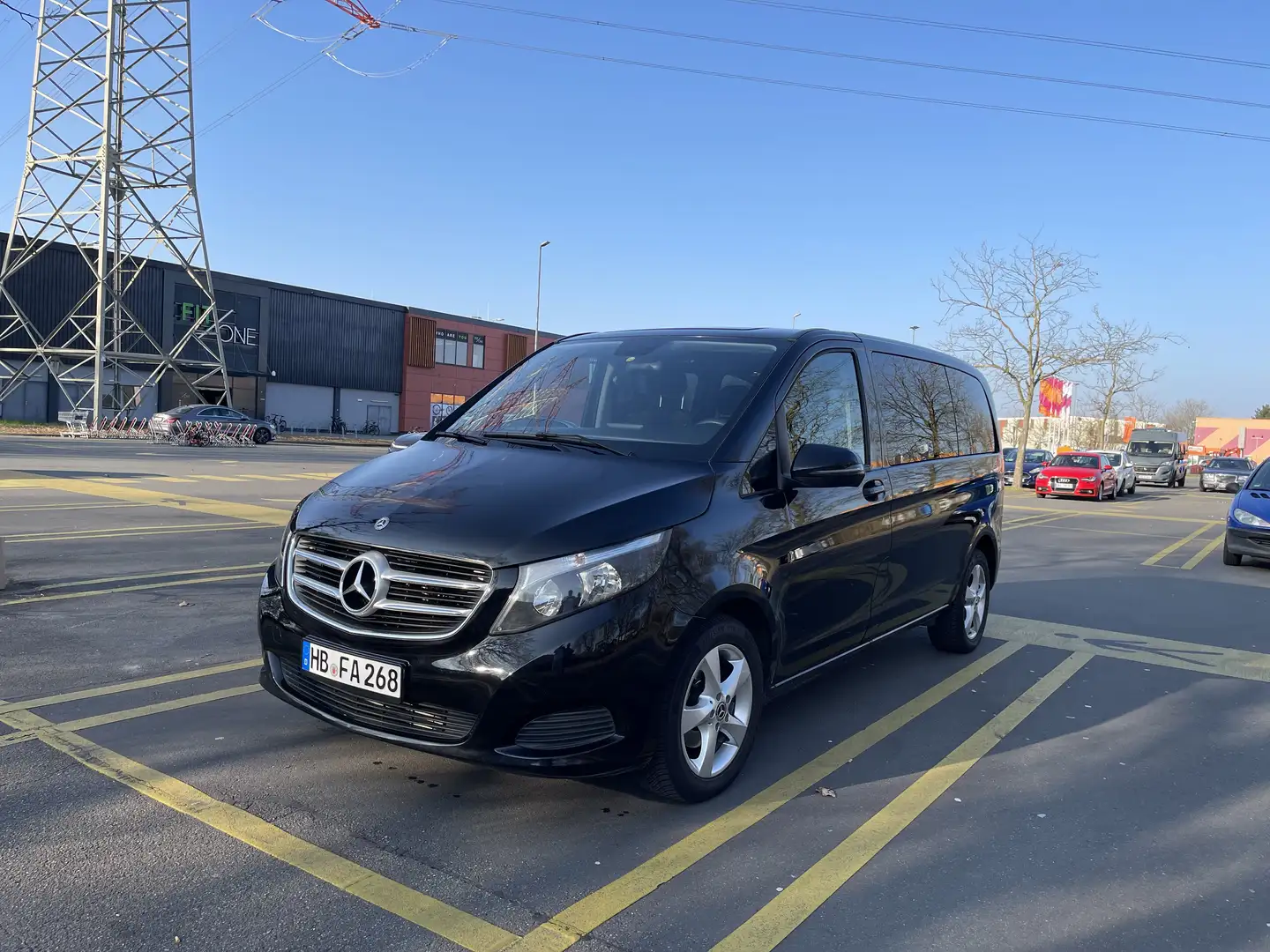 Mercedes-Benz V 200 V 200/220 d RISE kompakt (447.811) Schwarz - 1