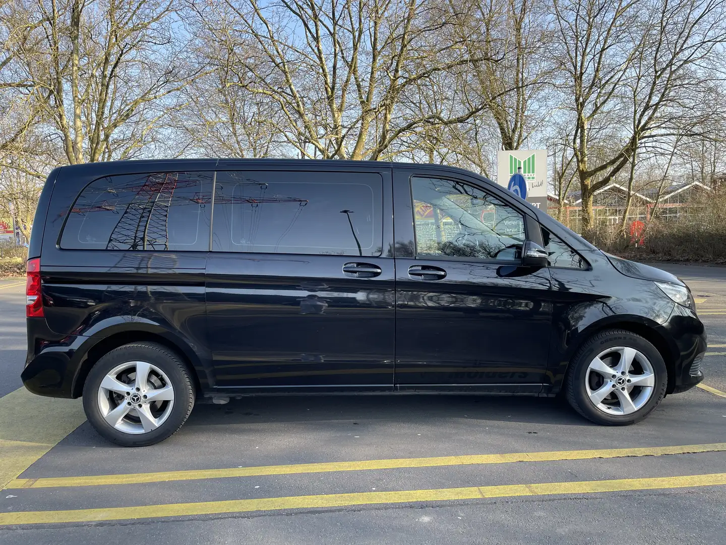 Mercedes-Benz V 200 V 200/220 d RISE kompakt (447.811) Schwarz - 2