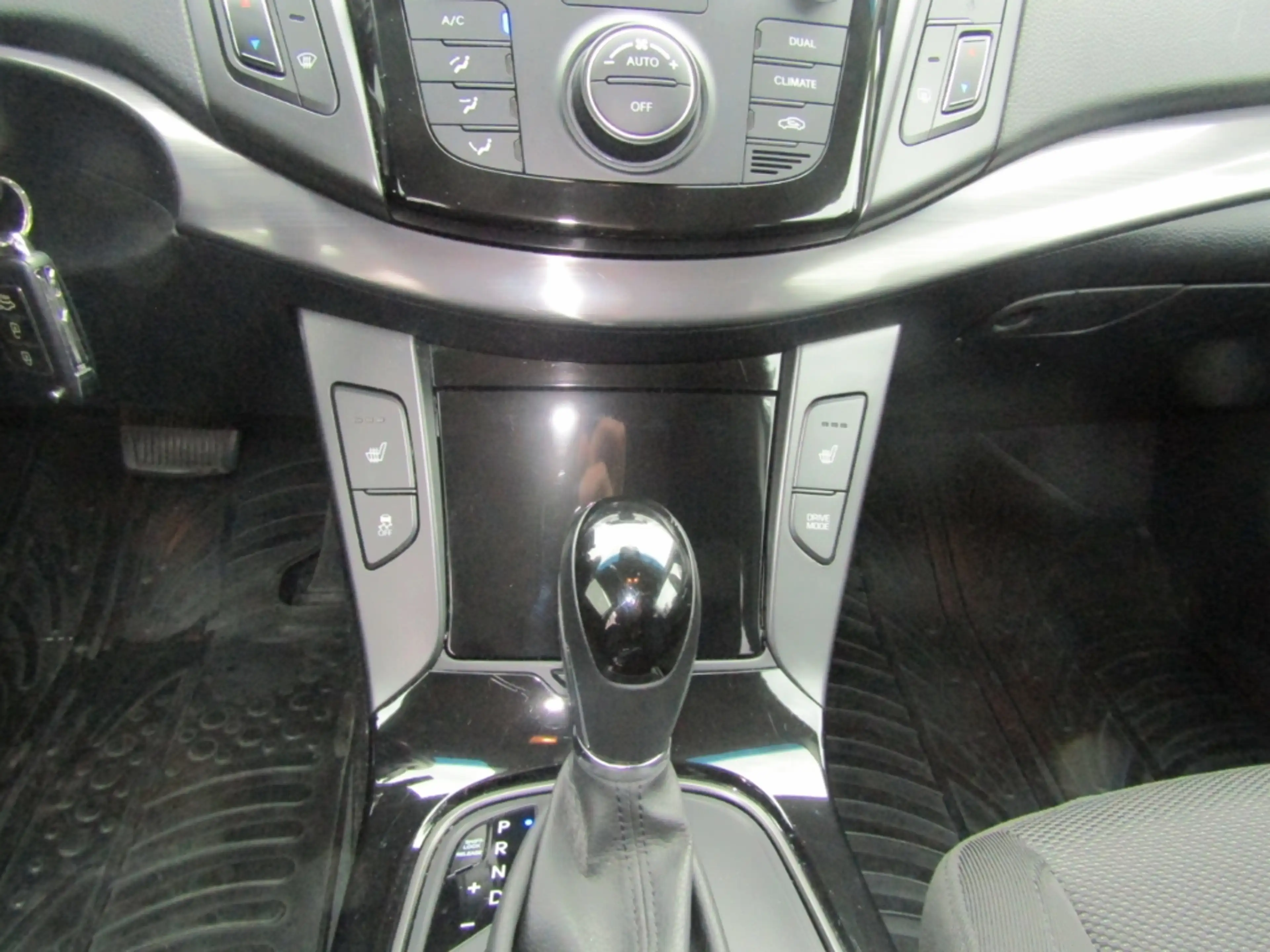 Hyundai i40 1.7 CRDi cw blue Trend DCT NAVI SHZ GRA FSE RFK PD — photo 10