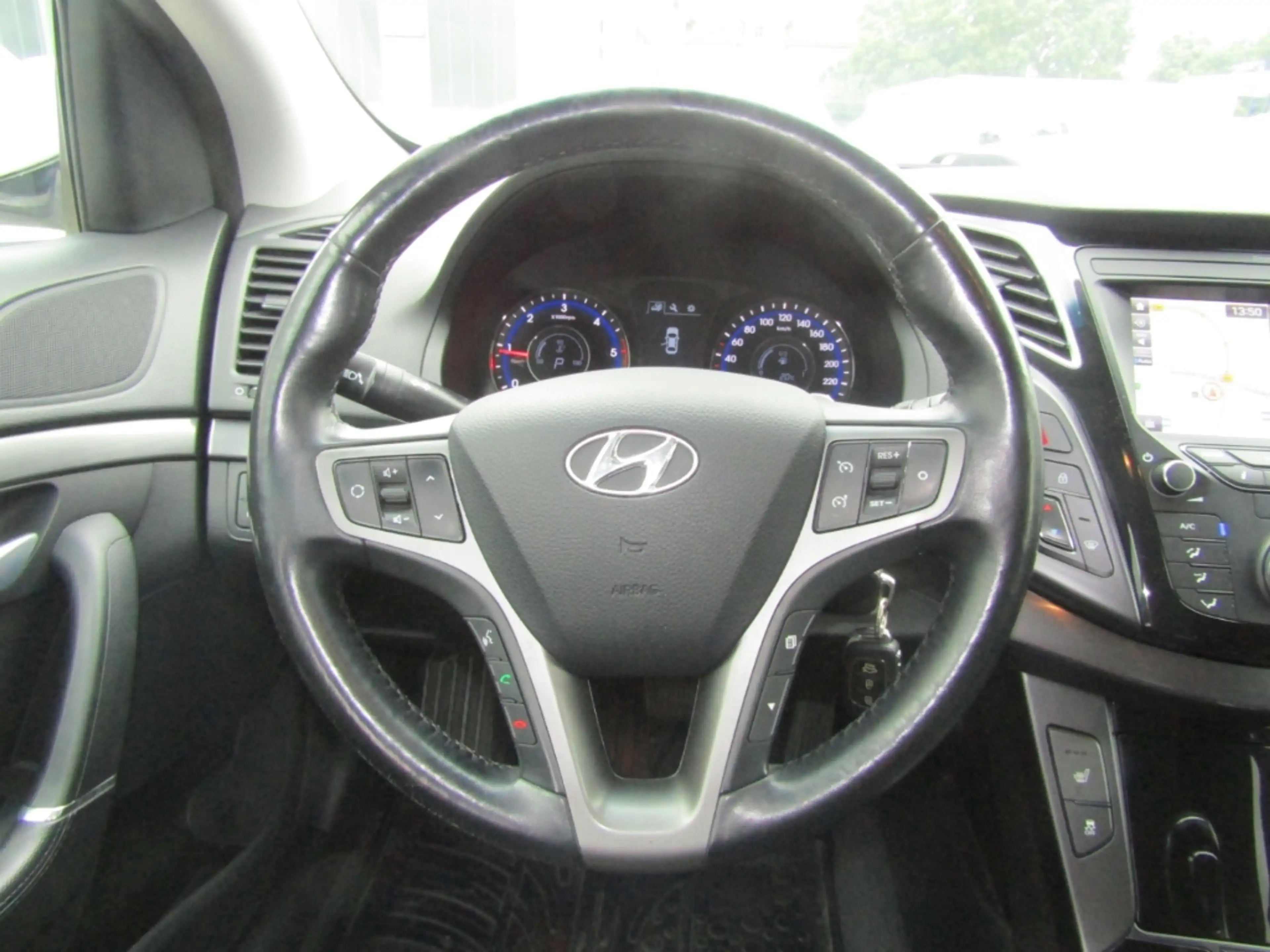 Hyundai i40 1.7 CRDi cw blue Trend DCT NAVI SHZ GRA FSE RFK PD — photo 11