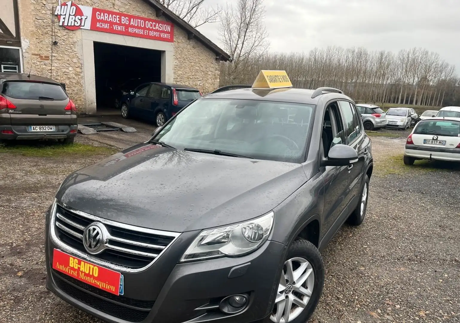 Volkswagen Tiguan 2.0TDI 110cv Star & stop Gris - 1