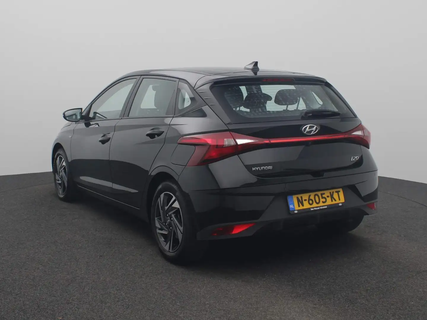 Hyundai i20 1.0 T-GDI Comfort Smart | Camera | Navigatie | App Schwarz - 2