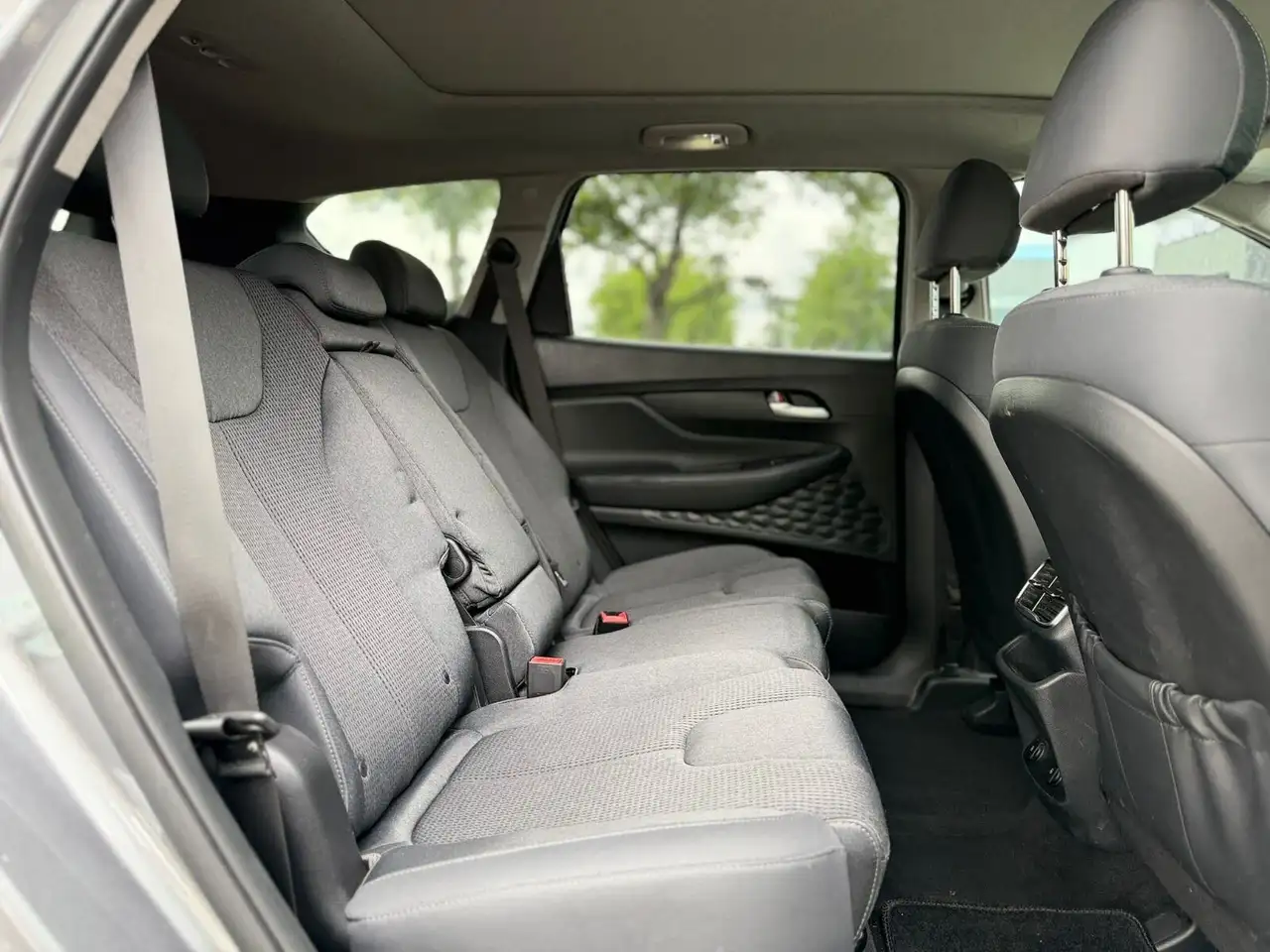 Hyundai SANTA FE photo Hyundai SANTA FE