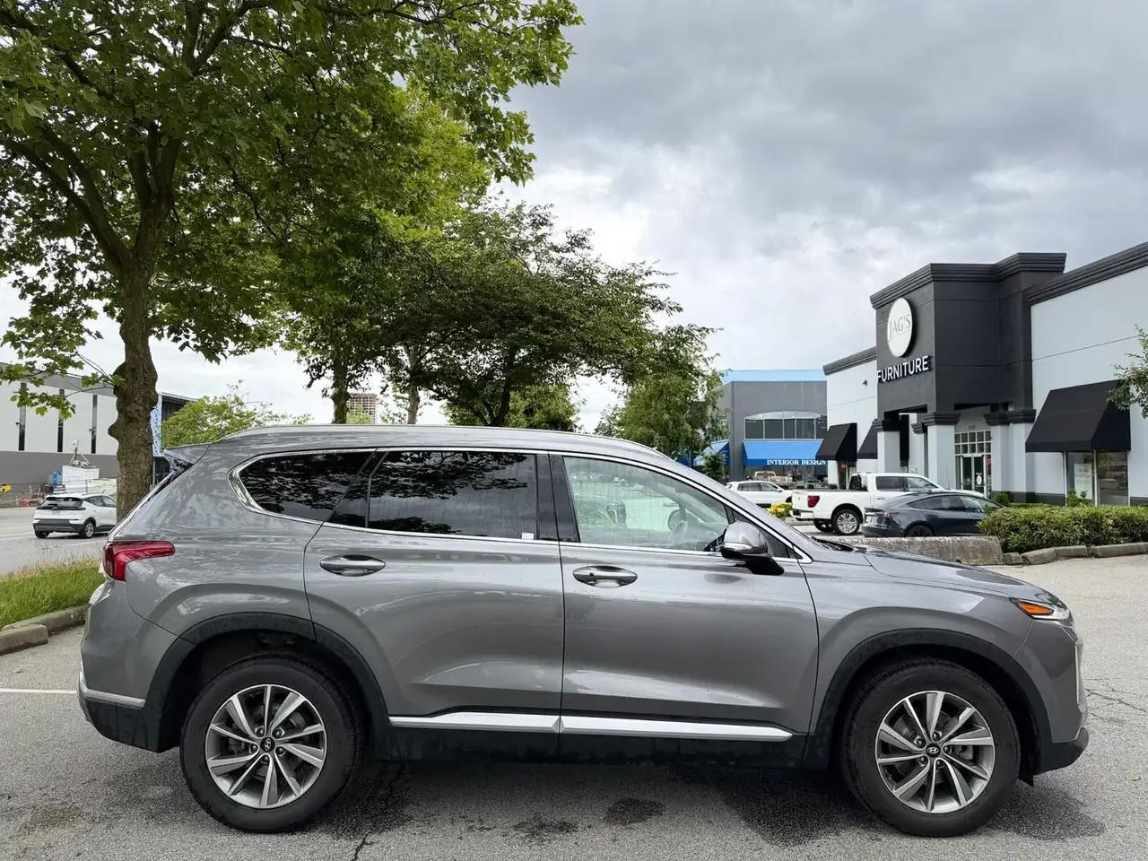 Hyundai SANTA FE photo Hyundai SANTA FE