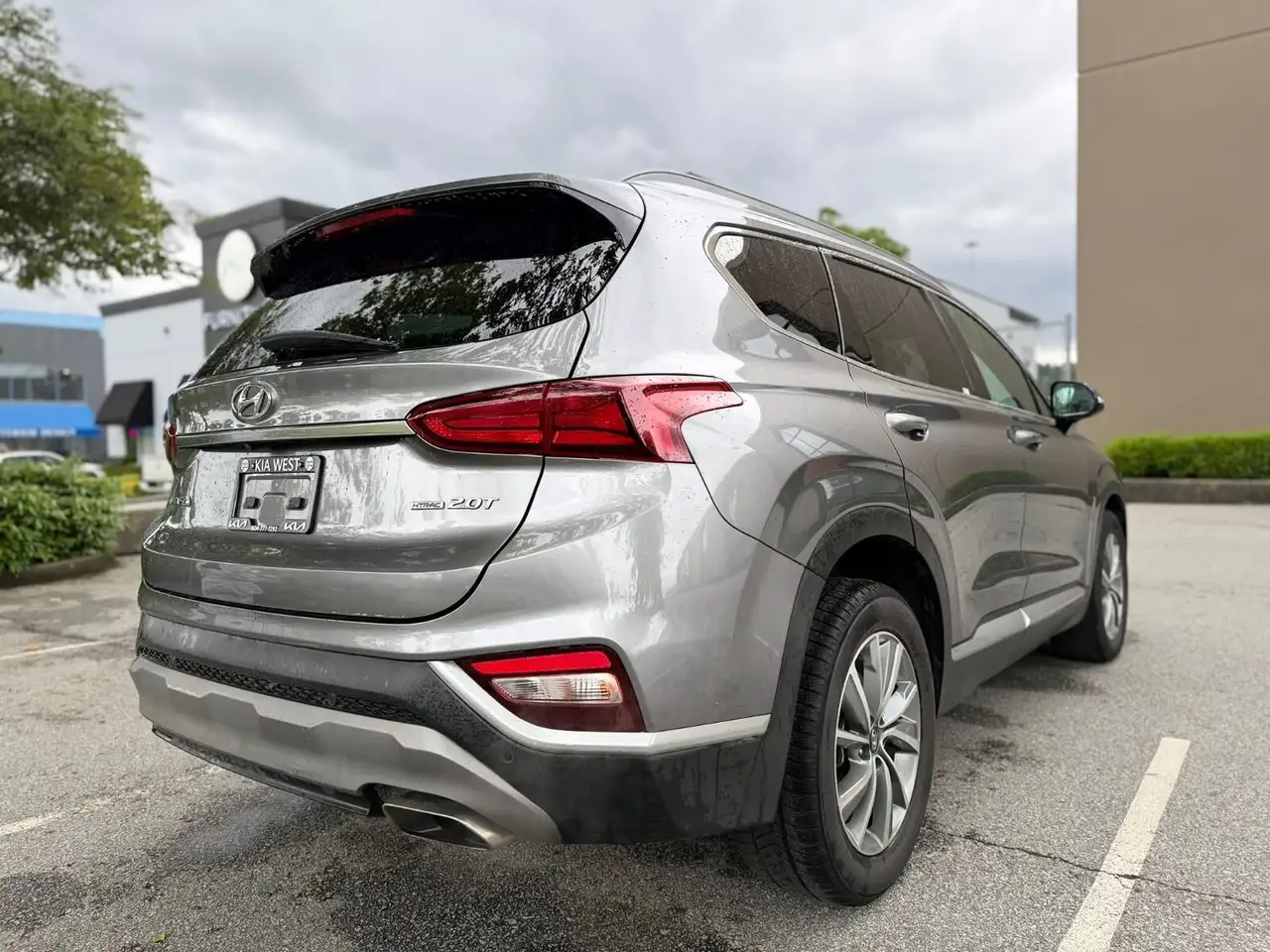 Hyundai SANTA FE photo Hyundai SANTA FE