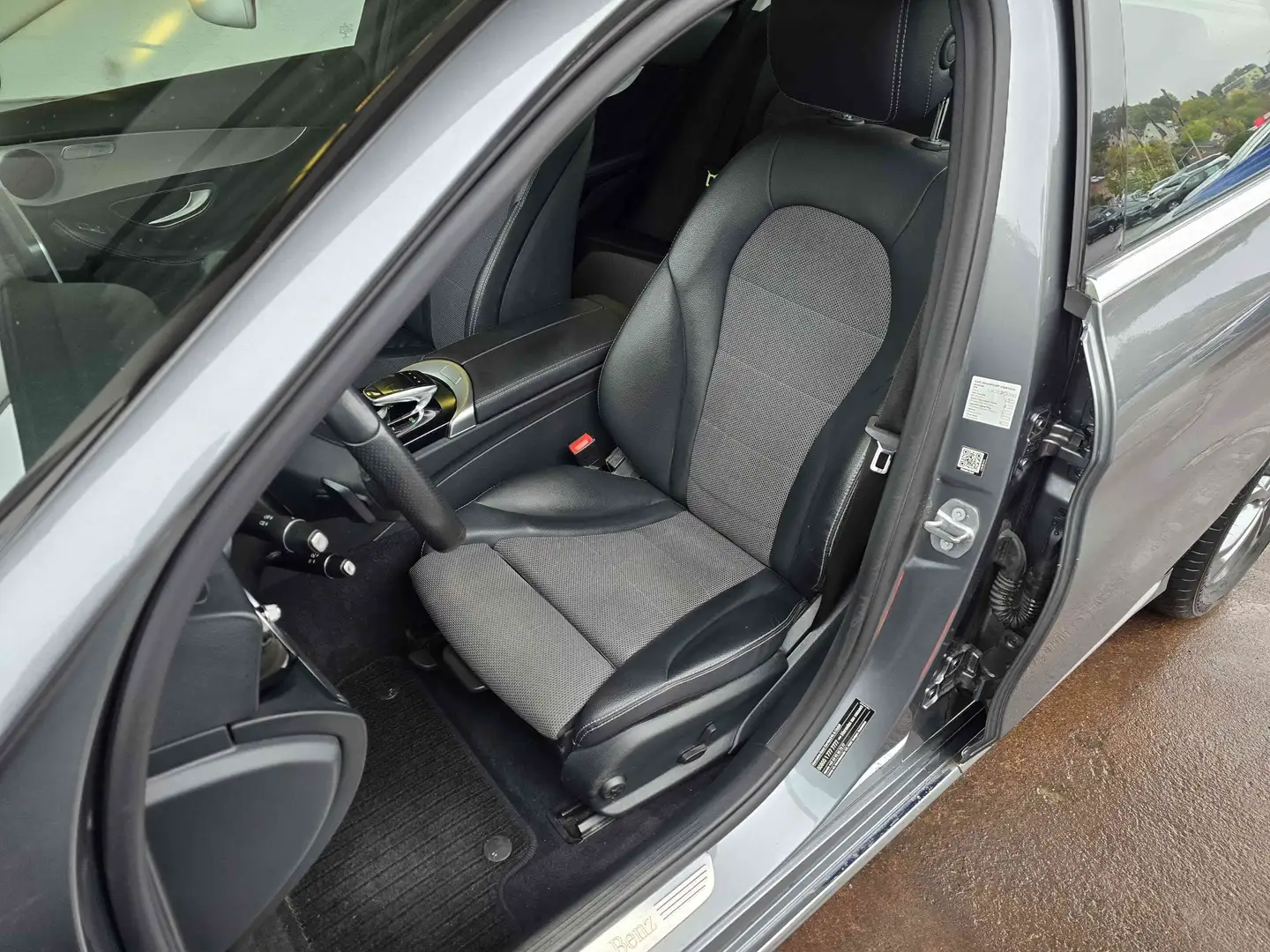 Mercedes-Benz C 180 Avantgarde*LED*PDC*AHK*NAVI*SCHIEBEDACH* Grau - 2