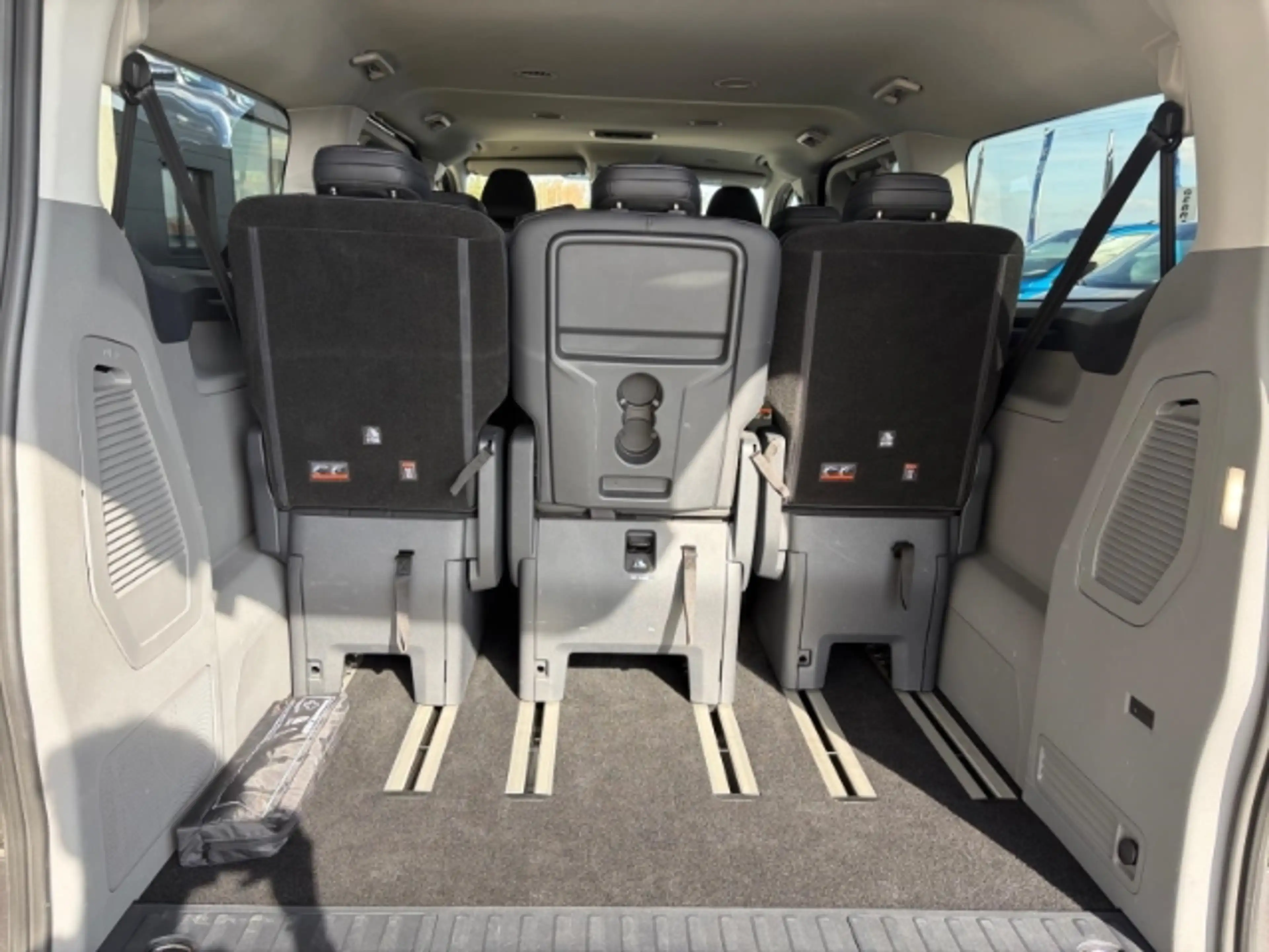 Ford Tourneo Custom Titanium X 2.5 Plug-In AHK/LED/360 — photo 13