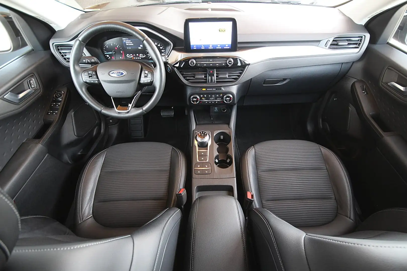 Ford Kuga 2,0 EcoBlue AWD Titanium X Aut. |LED |ACC |NAVI... Noir - 2